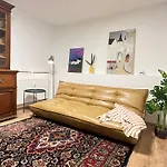 Big Apartment Koeln Center No Party